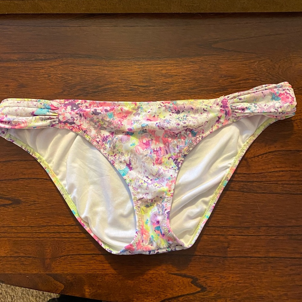 Bright multicolor VS bikini Bottoms!!